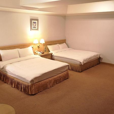 Kingdom Hotel Hsinchu City Room photo