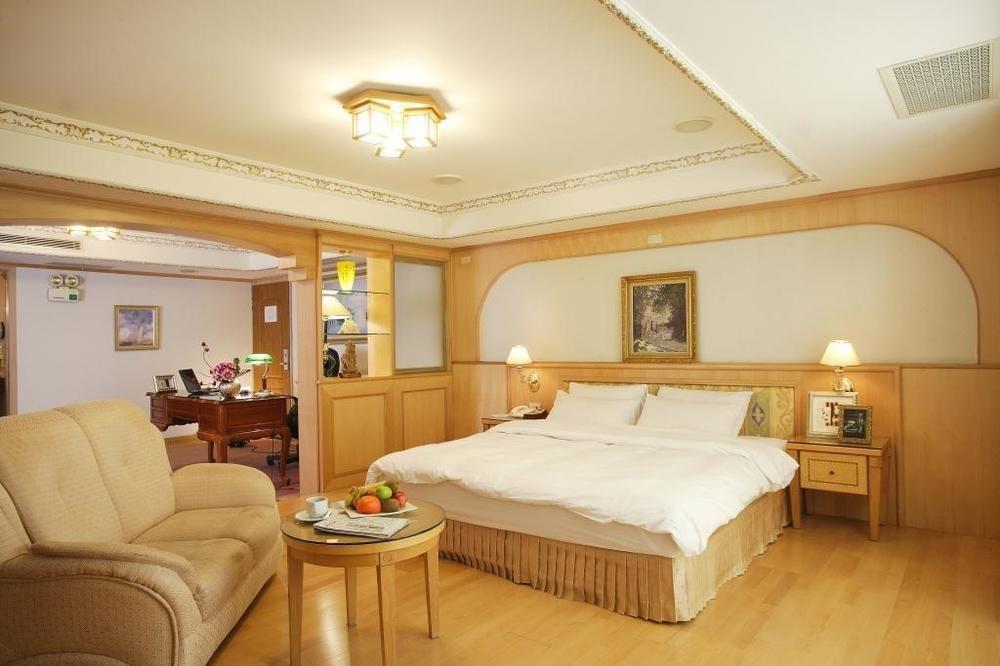 Kingdom Hotel Hsinchu City Exterior photo